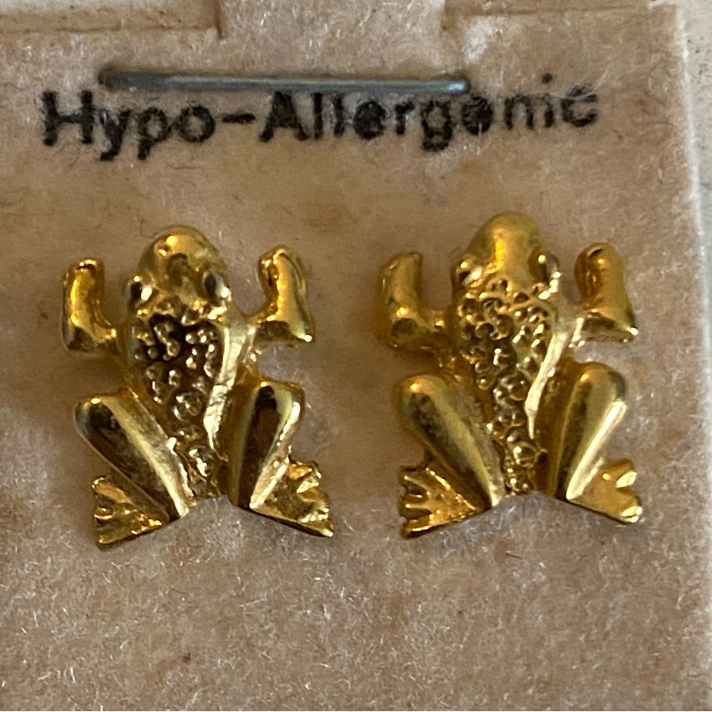 Gold Frog Earrings (Coquí frog earrings,  hypo-allergenic)